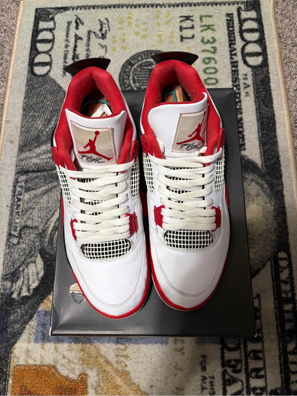Jordan 4 fire red great condition